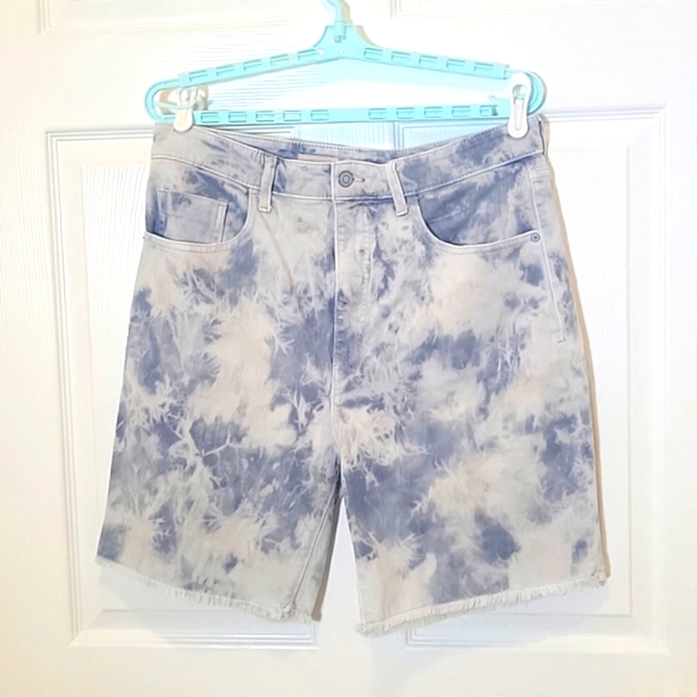 Anthropologie Acid Wash Bermuda Shorts Size 32